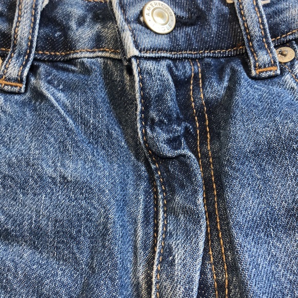 American Eagle Denim Mom Shorts Comfort Stretch Waist Band Size  4 Distressed - Picture 10 of 10